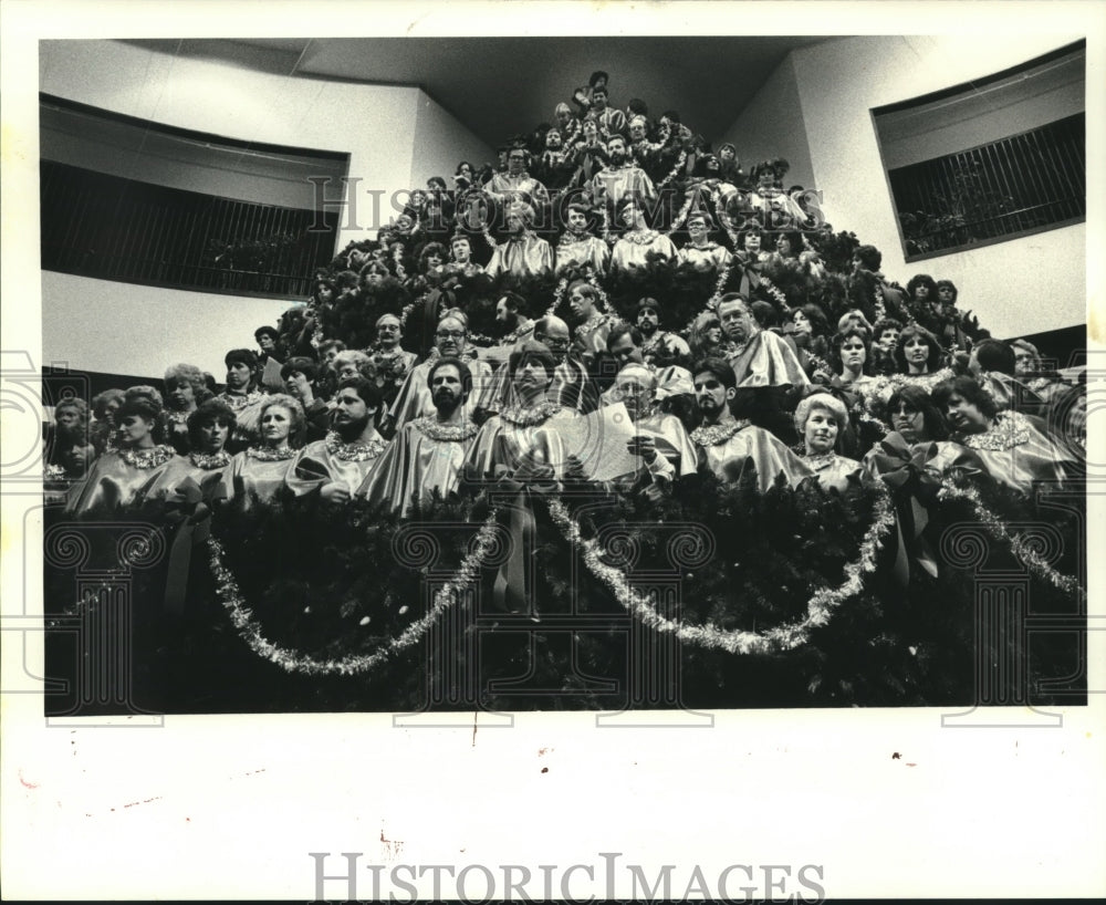 1983 Press Photo Members of the First Baptist Church of Kenner during rehearsal- Historic Images