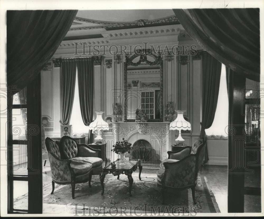 1962 Press Photo Elm Residence Drawing Room Features Carrara Marble Fireplace