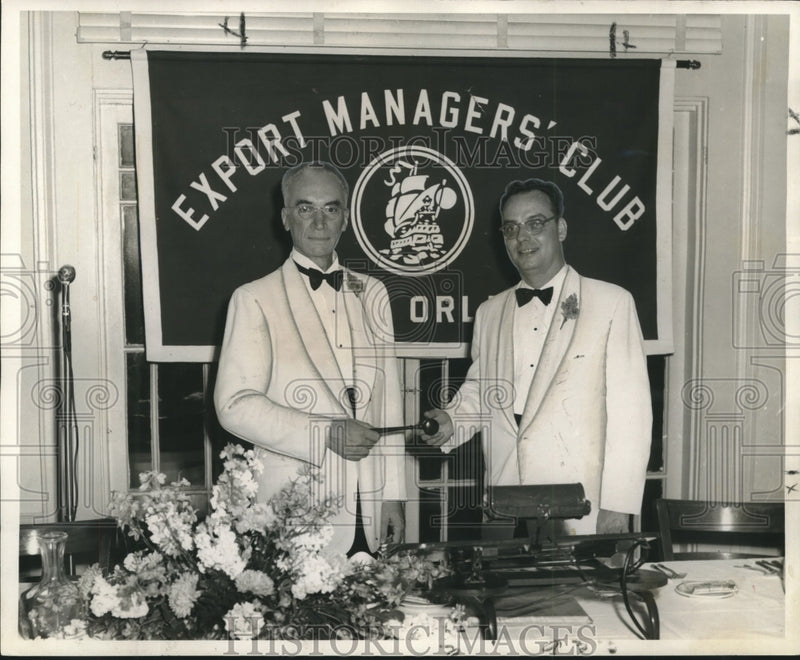 Load image into Gallery viewer, 1959 Press Photo Alonzo Ensenat, Gilbert Vorhoff, new &amp; retiring Export Managers
