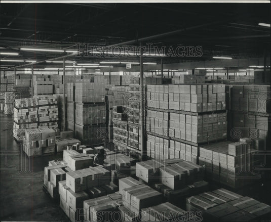 1974 Press Photo Sears Warehouse- Historic Images