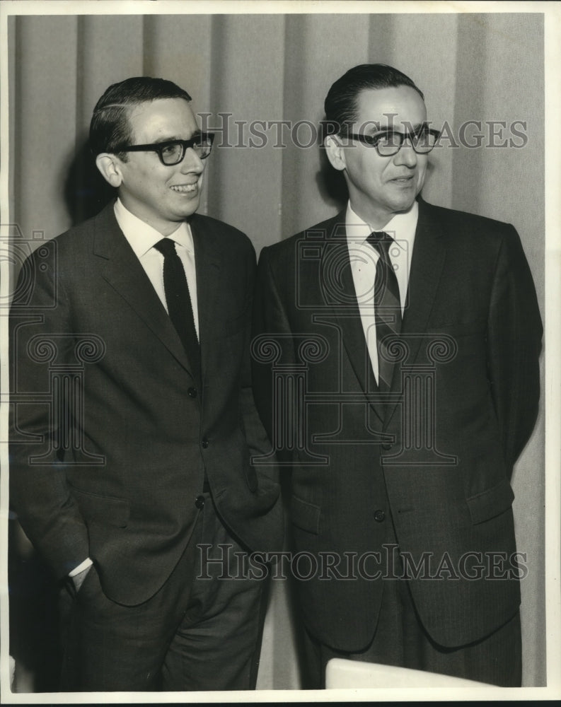 Load image into Gallery viewer, 1966 Press Photo Cristovam De Oliveira Aravjo Bilbo and Antonio Regis
