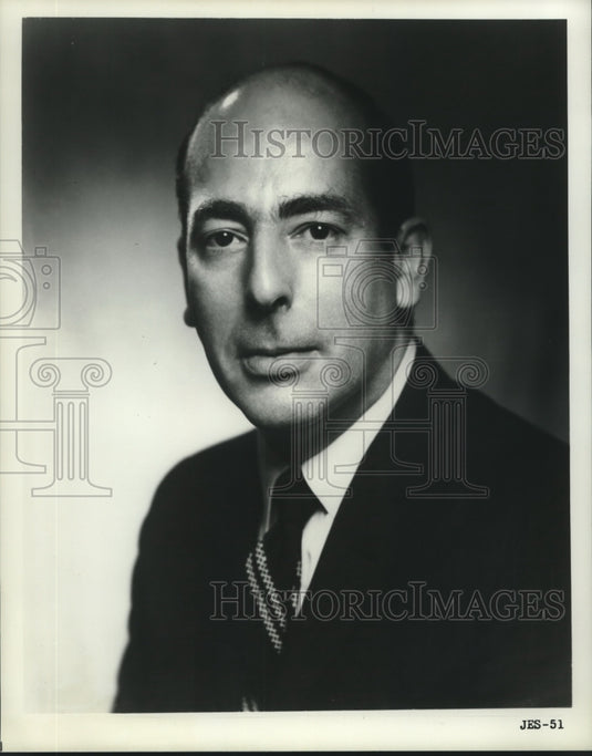 1971 Press Photo Harold Fieldsteel, executive of Joseph E. Seagram & Sons, Inc.- Historic Images