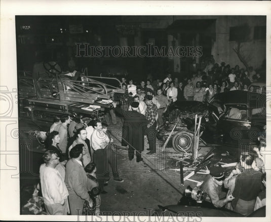 1963 Press Photo Scene of a car and fire truck accident. - nob10792
