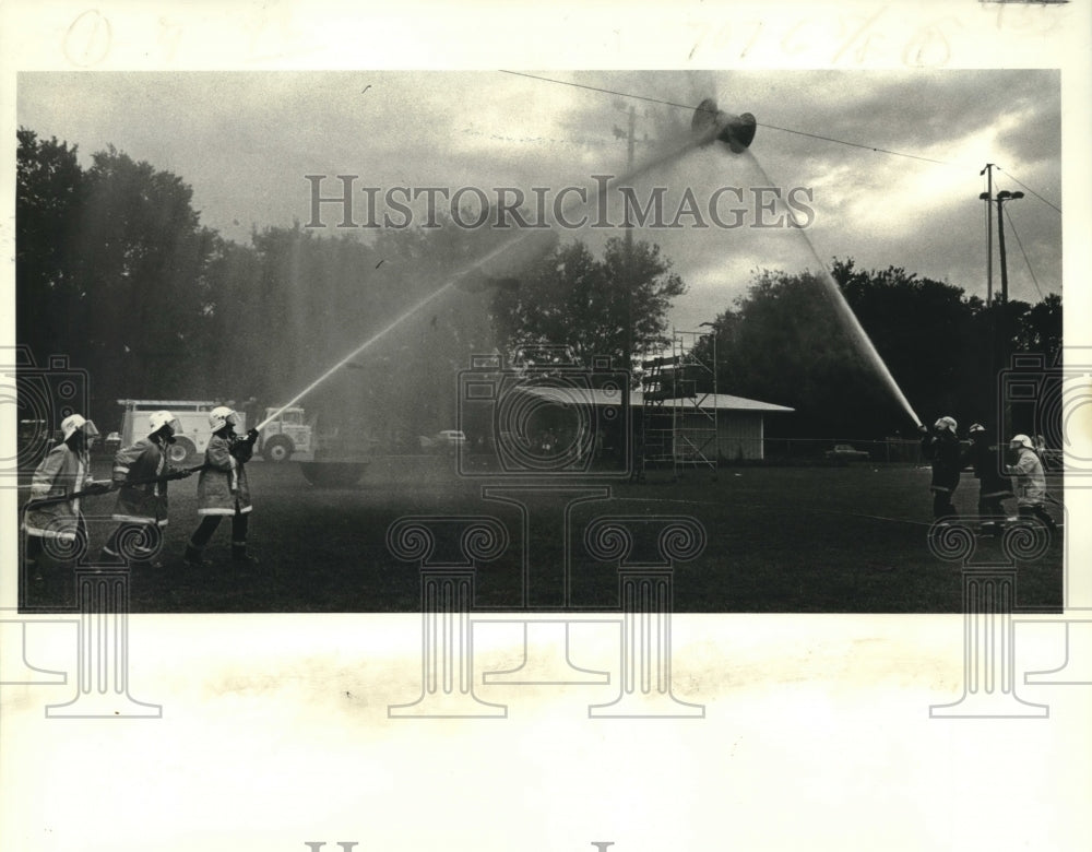  Press Photo Firemen&#39;s competition at Holy Rosary Church in Hahnville - Historic Images