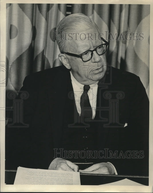 1965 Press Photo Henry H. Fowler, Secretary of the Treasury - nob11612