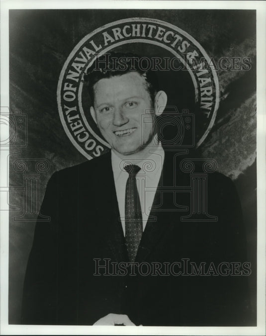 1968 Press Photo Henry N. Fowles, administrative assistant, Argo Marine Supply