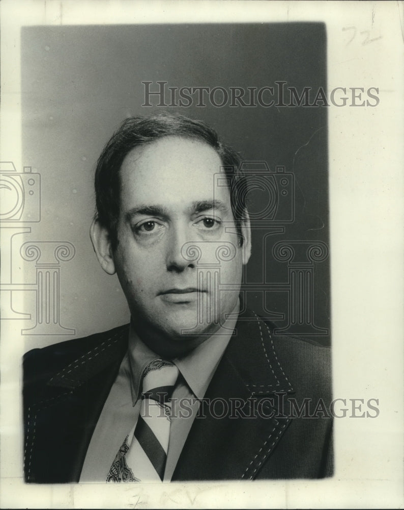 Load image into Gallery viewer, 1976 Press Photo Dr. Stephen Freeman, education psychologist &amp; author.

