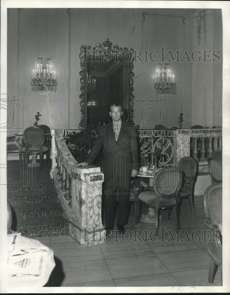 1971 Press Photo H. Edward Frashier, general manager of Le Pavillon Hotel- Historic Images