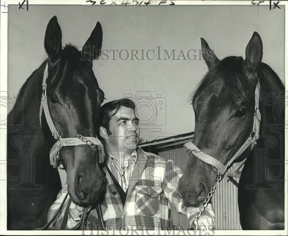 1974 Press Photo Trainer Billy Fox and his horses at Fairgrounds - nob12198- Historic Images