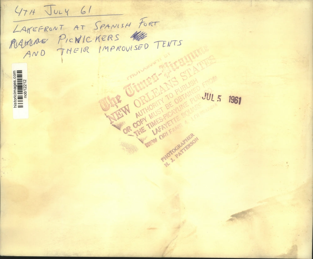 1961 Press Photo Picnickers during Fourth of July holiday at Spanish Fort