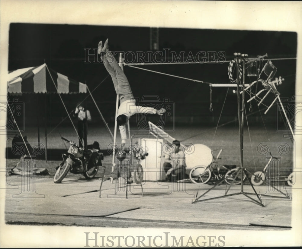 1972 Press Photo Fraternal Order of Police presents The Dixie Bros Circus - Historic Images