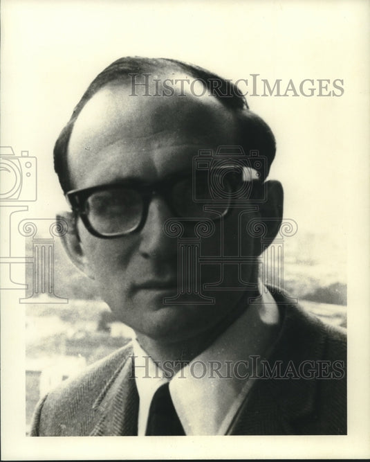 1972 Press Photo Norman Gall- Historic Images