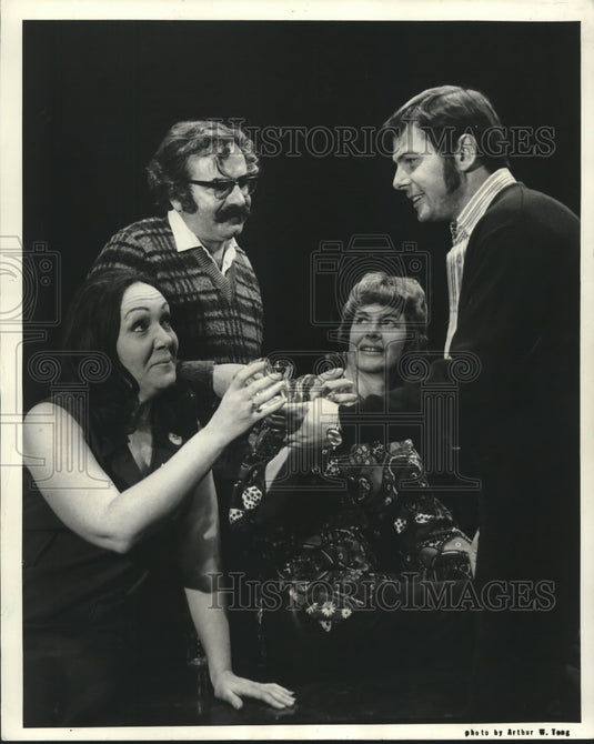 1972 Press Photo Gallery Circle Theater's production of 'Father's Day."- Historic Images