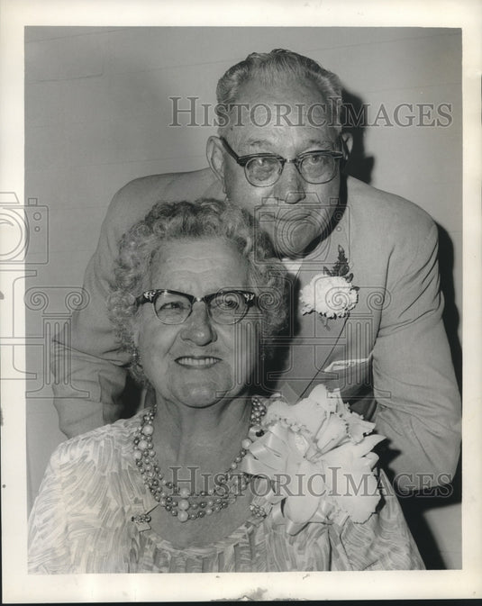 1965 Press Photo Mr. & Mrs. Andrew Frey celebrate 50th wedding anniversary.