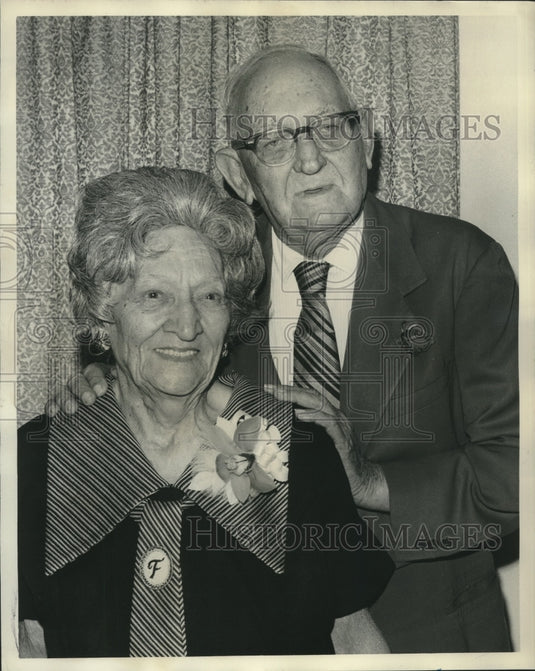 1974 Press Photo Mr. and Mrs. Fred Fisher, Senior at 60th Anniversary - Historic Images