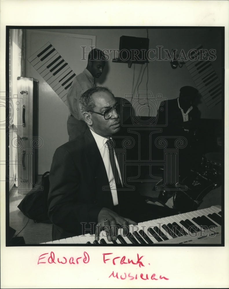 1992 Press Photo Edward Frank, musician - Historic Images