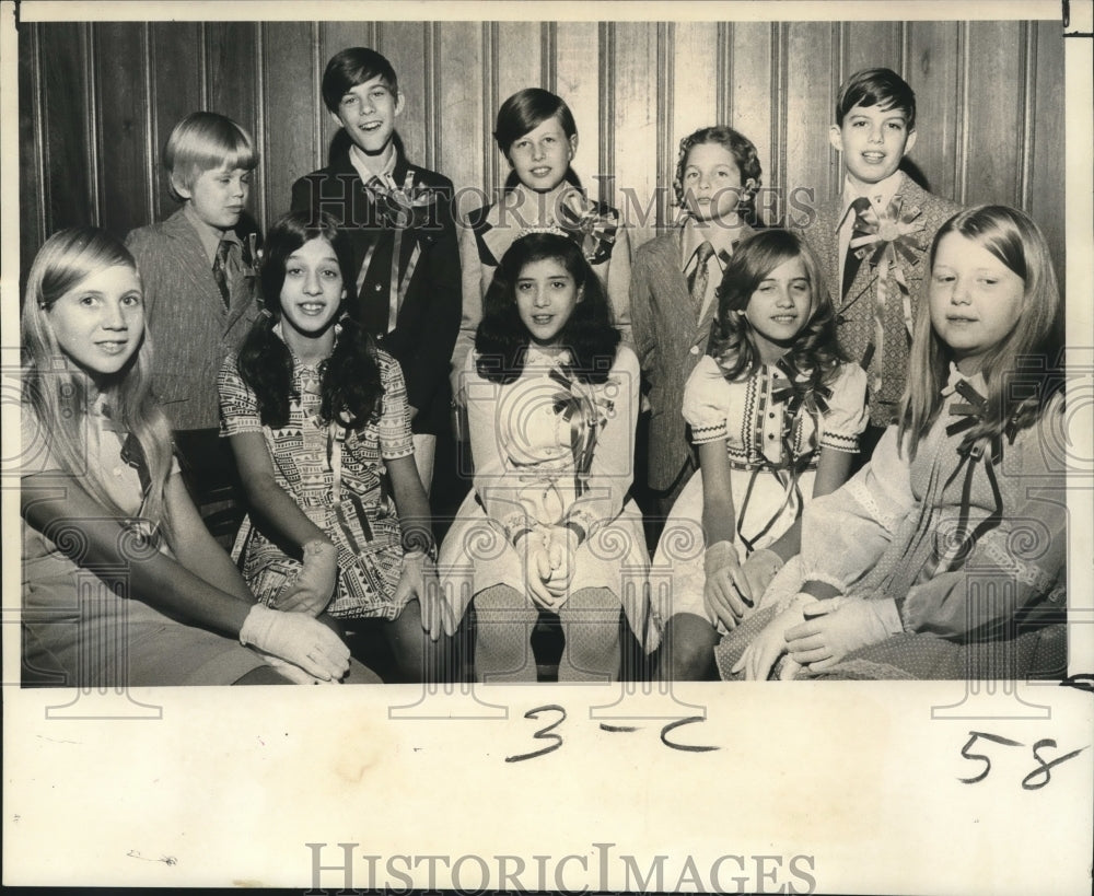 1972 Press Photo State Street Children&#39;s Home at Frank&#39;s Steak House - Historic Images