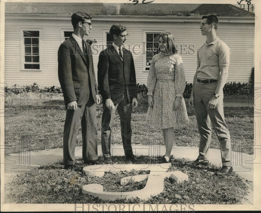 1966 Press Photo Jack Sperling, Julian Landau, Margaret M'Gill and Jim Beam