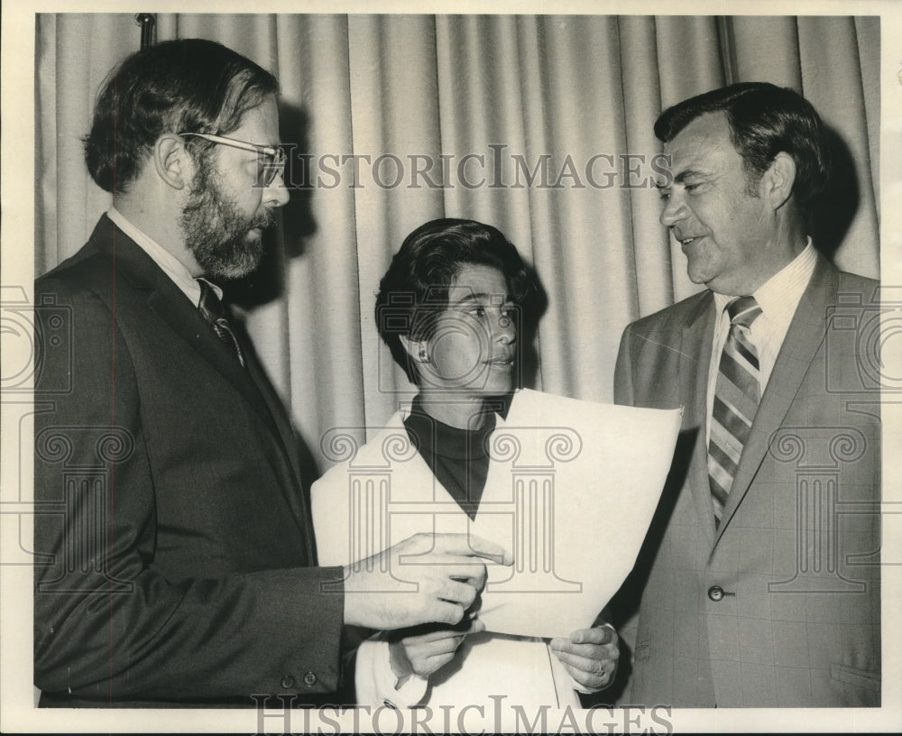 1971 Press Photo Richard Fridley &amp; others of Committee to the Junior Court.
