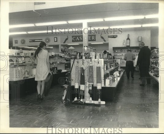 1972 Press Photo General Distributors New Store, 1805 Air Line Highway- Historic Images
