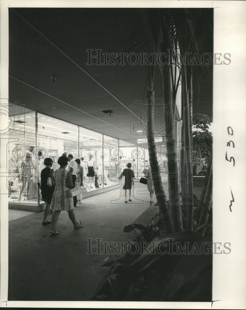 1968 Press Photo Lakeside Shopping Center- Historic Images