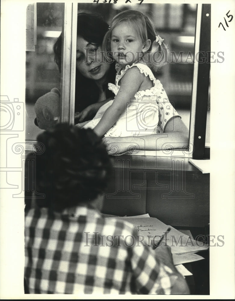 1979 Press Photo Times-Picayune-States Item kiosk at Lakeside Shopping Center - Historic Images