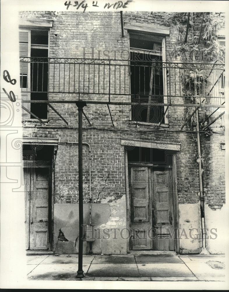 1971 Press Photo Demolition of old French Hospital at Governor Nicholls ordered - Historic Images