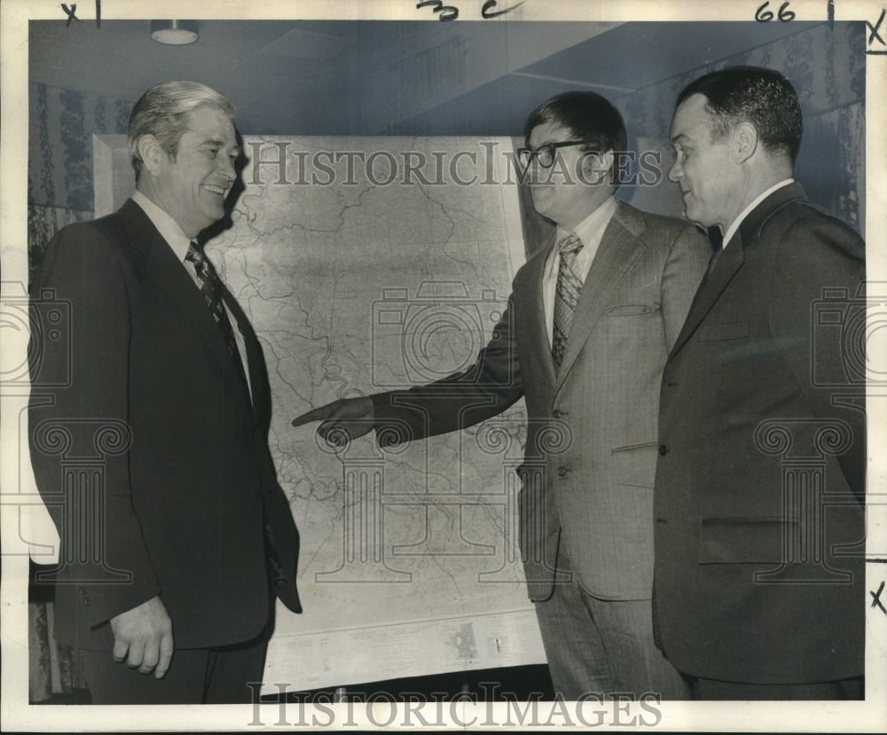 1973 Press Photo Atchafalaya Basin at Southern Farm Forum at Fontainebleau Motor- Historic Images