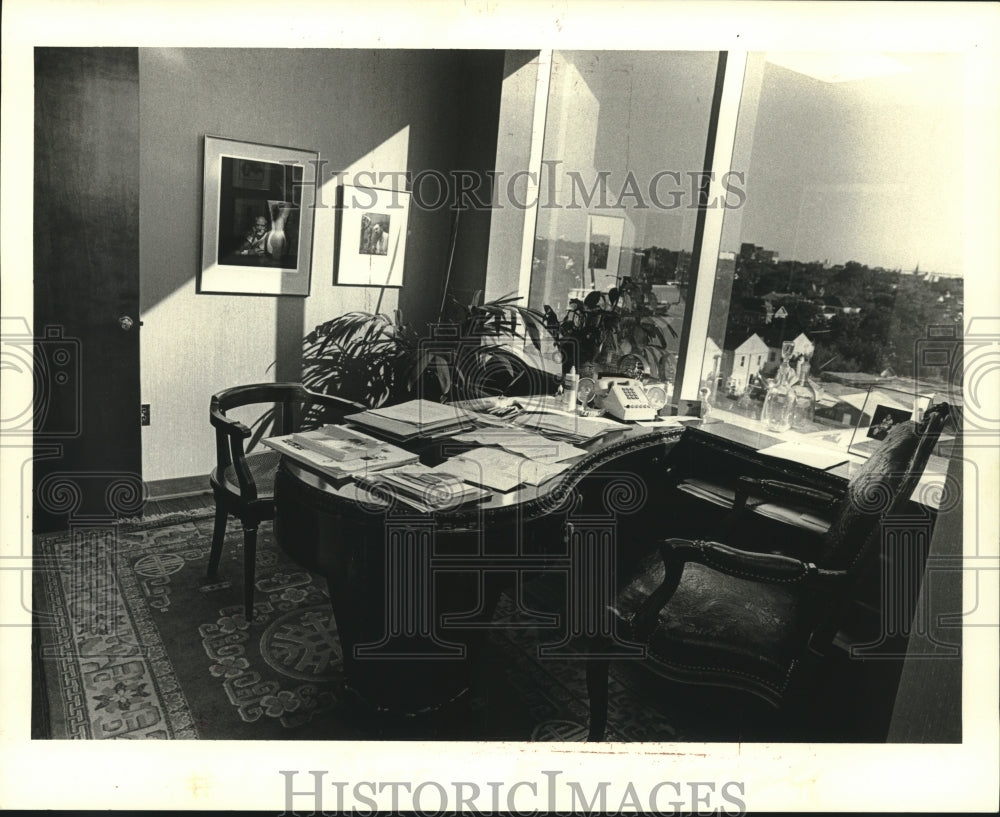  Press Photo Furniture office - Historic Images