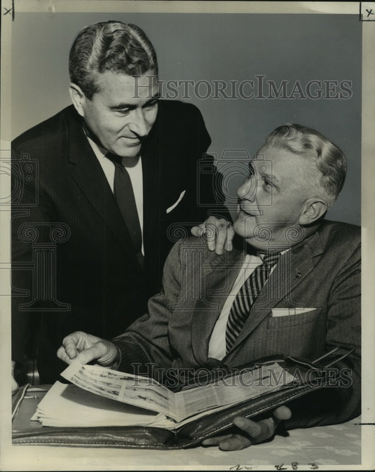 1960 Press Photo H.J. Geiger and Dean McGregor of Louisiana Petroleum Council