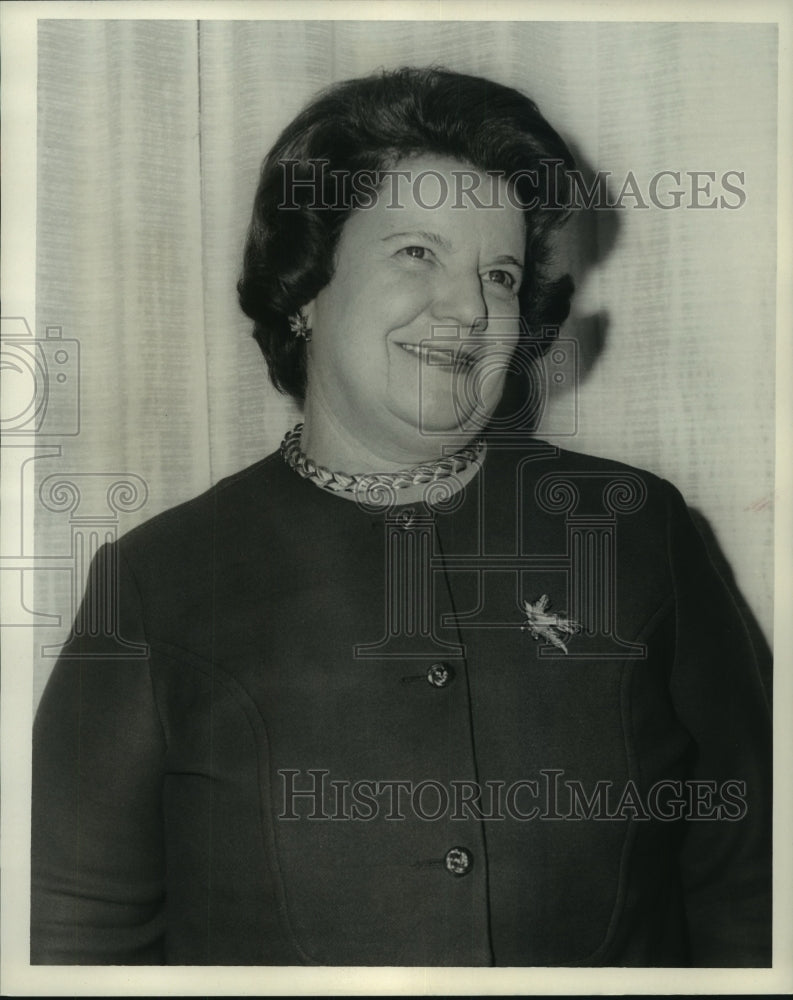 1967 Press Photo Mrs. John Geiger, president of the Little Sisters of Poor Guild- Historic Images