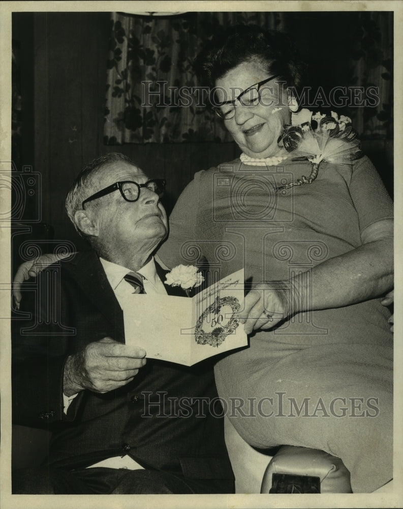 Load image into Gallery viewer, 1972 Press Photo Mr. &amp; Mrs. Clarece L. Geier Sr.'s 50th Wedding Anniversary
