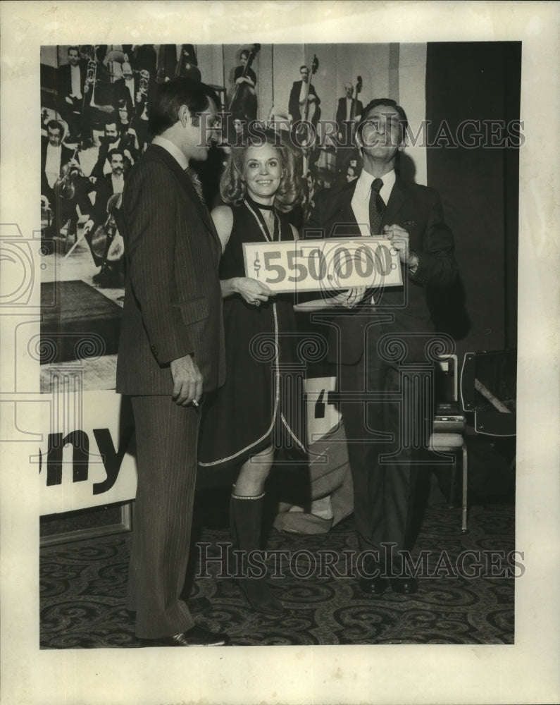 1971 Press Photo Mrs. Gaudin &amp; others at Symphony Fund Cocktail Party, Roosevelt- Historic Images