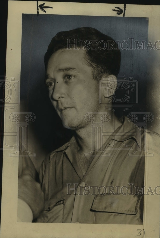 1947 Press Photo Edward M. Foster captured after holdup of the Broad Loans, Inc.- Historic Images