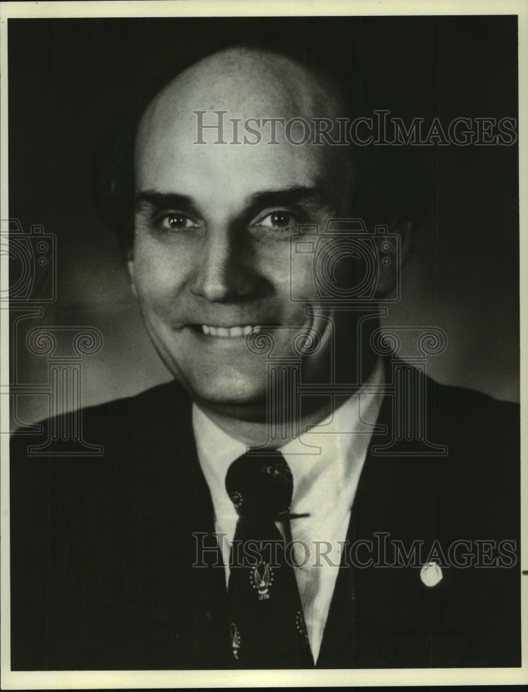 1976 Press Photo Senator Jake Garn - nob16448