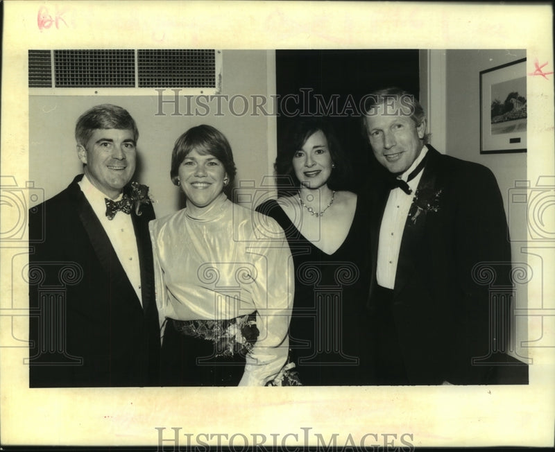 Load image into Gallery viewer, 1994 Press Photo Attendees of a Lawn and Tennis Club event. - nob16613
