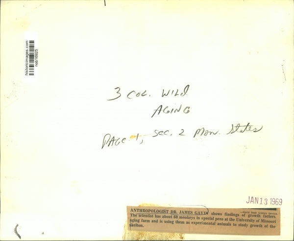 1969 Press Photo Anthropologist Dr. James Gavin at the University of ...