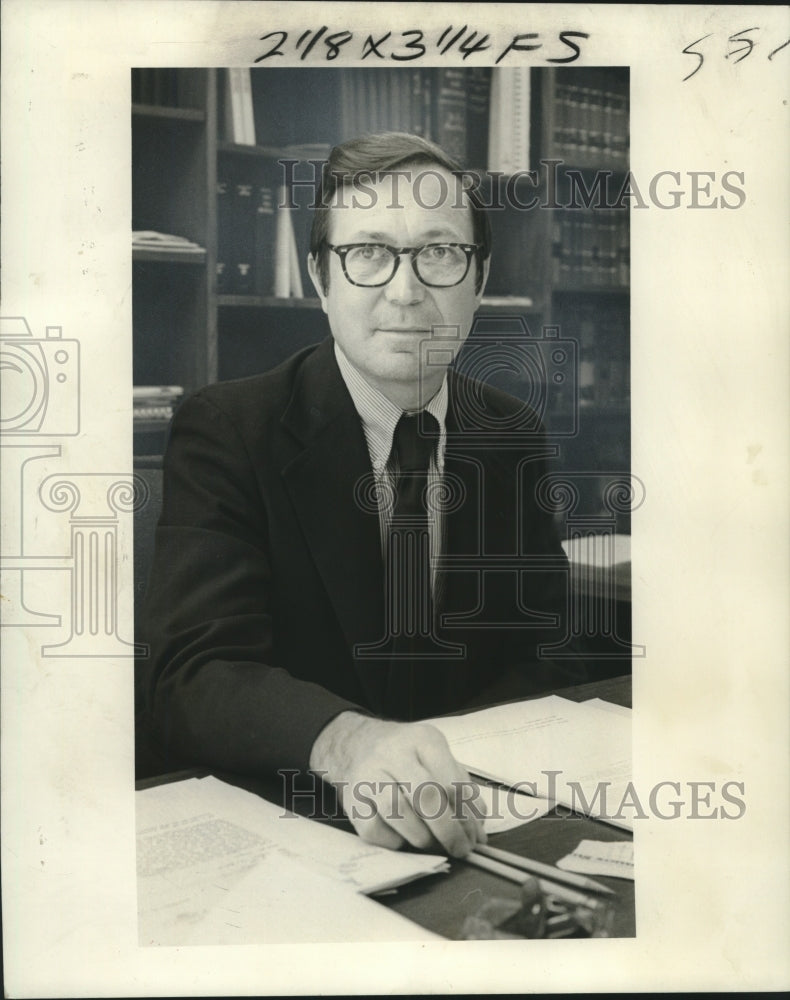 1977 Press Photo Marcel Garsaud, Jr., Loyola Law Dean to assume judgeship- Historic Images