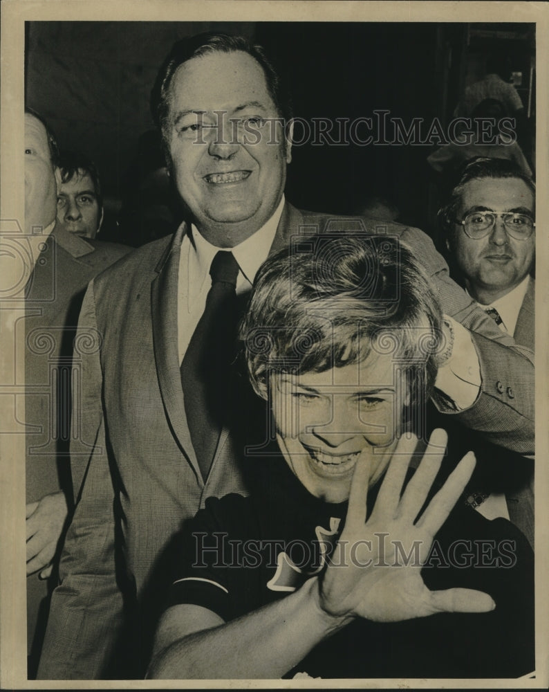 Load image into Gallery viewer, 1973 Press Photo District Attorney Jim Garrison attending an event with his wife
