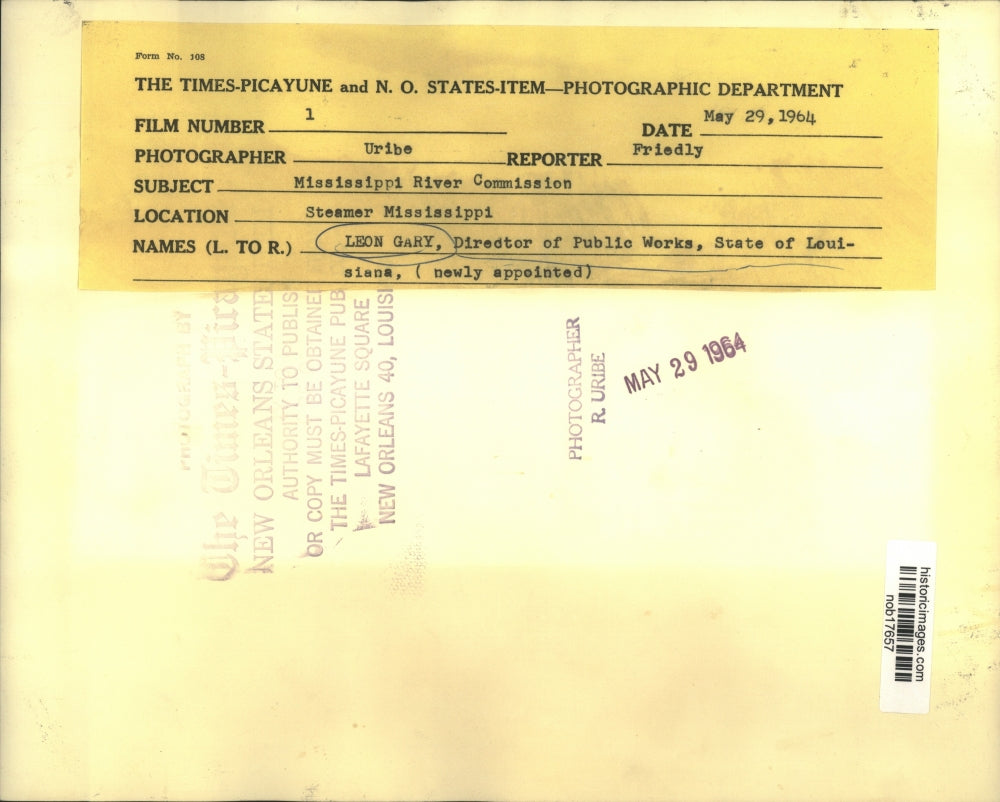 1964 Press Photo Leon Gary, Louisiana Public Works speaking to commission