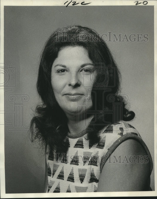 1975 Press Photo Jacqueline Goldberg, lawyer.- Historic Images
