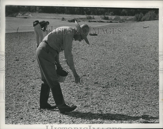 1961 Press Photo Martin Stanford, lead civil engineering dept. into oil co.