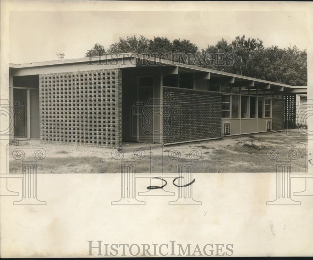 1957 Press Photo The new educational building for the Gentilly Christian church