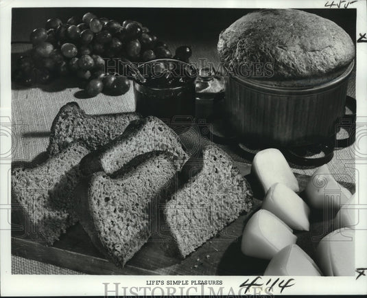 1978 Press Photo This bread conjures up the smell of hot oatmeal on a cold day.