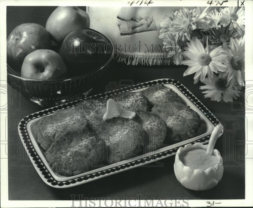 1978 Press Photo Passover kosher Apple Pancakes - nob18314