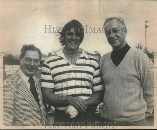 1975 Press Photo Joe Gemelli & others at Italian Open Golf Tournament, City Park- Historic Images