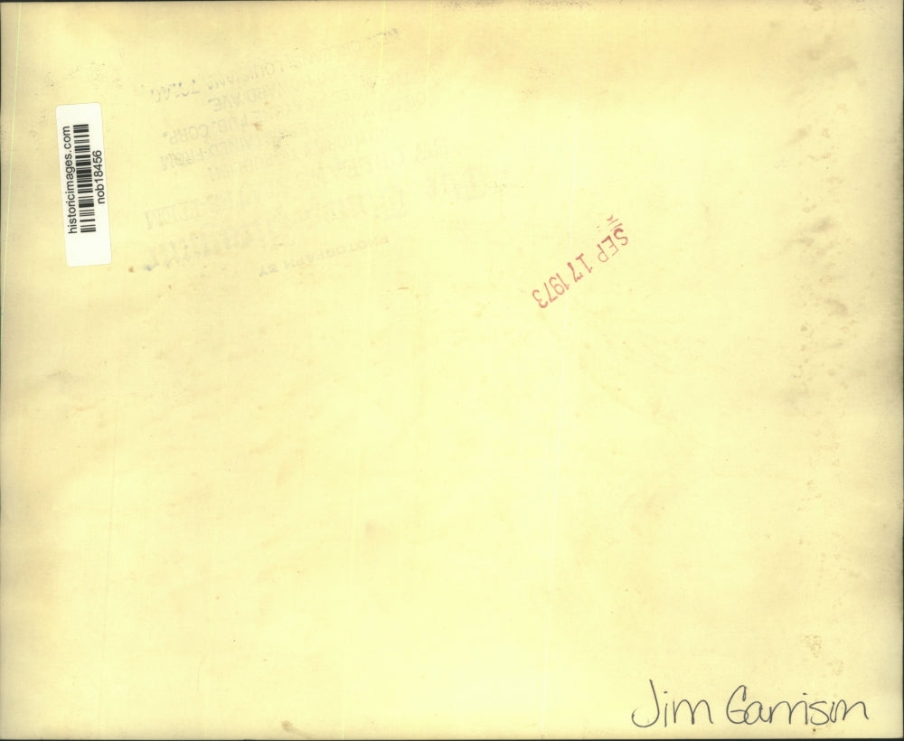 1973 Press Photo District Attorney Jim Garrison talks to reporters - nob18456