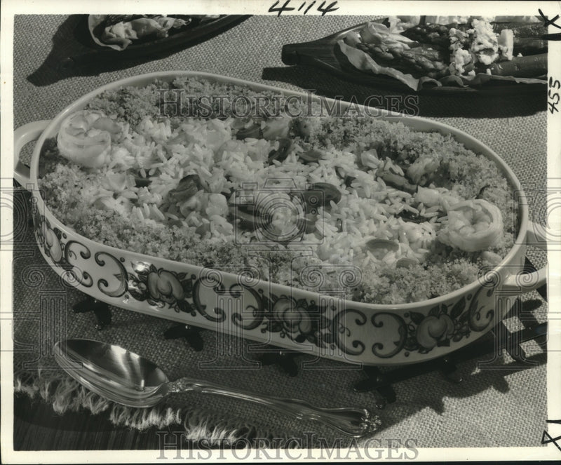 Load image into Gallery viewer, 1978 Press Photo Shrimp Rice Casserole - nob18560
