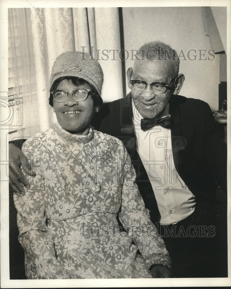 1973 Press Photo Mr. and Mrs. Josiah Frazier celebrate 50th wedding anniversary- Historic Images