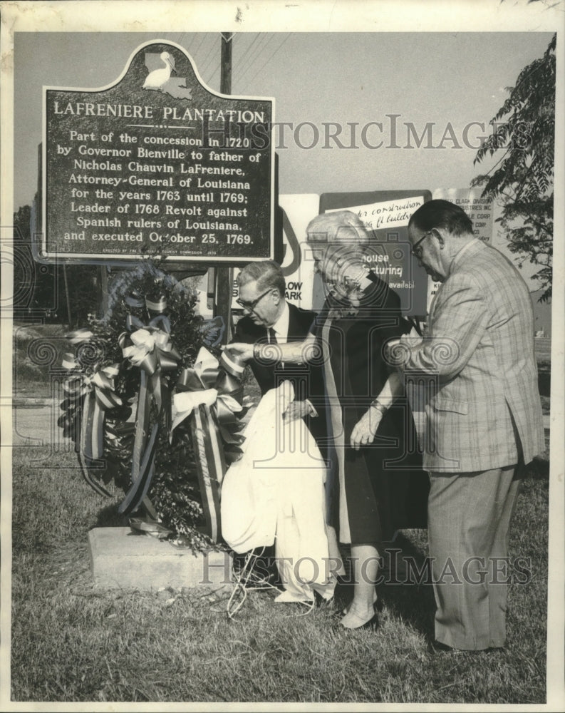1970 Press Photo Dedicating historical marker at the old La Freniere Plantation.